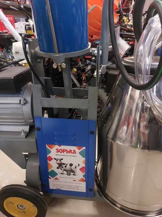 Доильный аппарат. Дойка.
