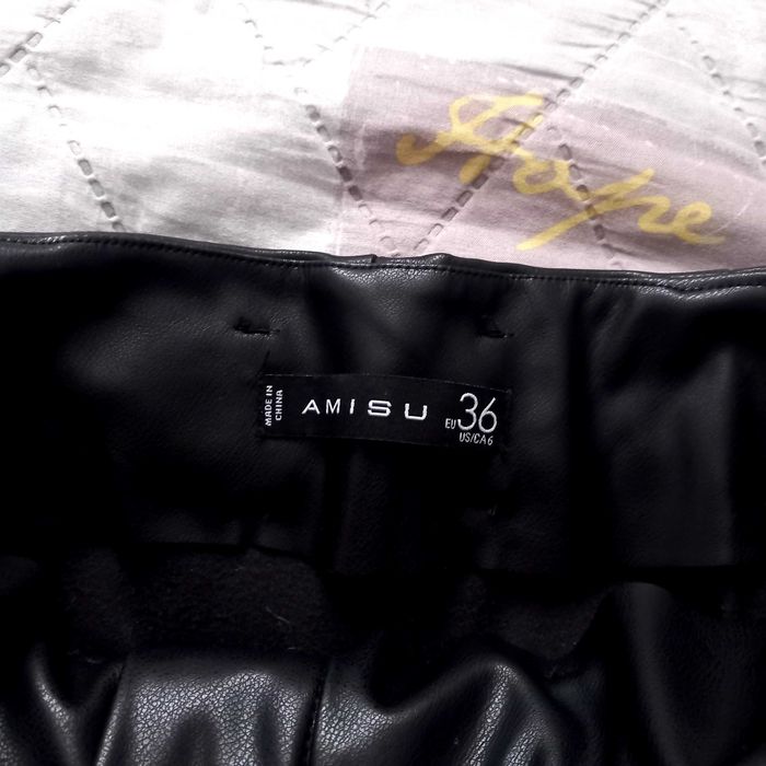 Кожени панталони къси