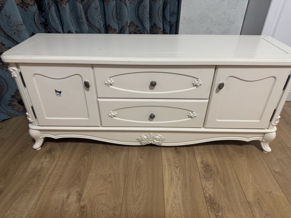 Тумба под телевизор