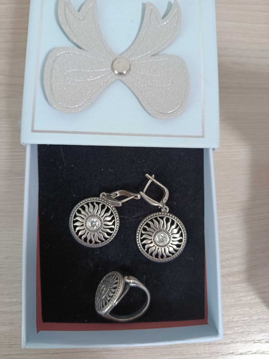 Серебряное украшение