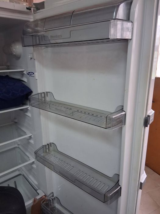 Продавам употребявани хладилници и фризери