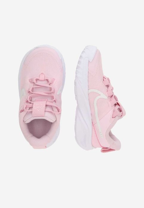 Нови детски розови маратонки Nike