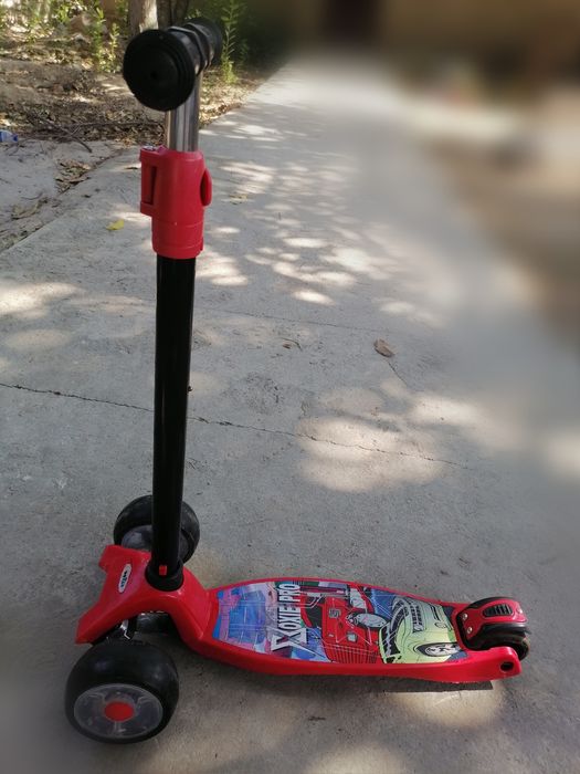 Продаётся Самокат детский