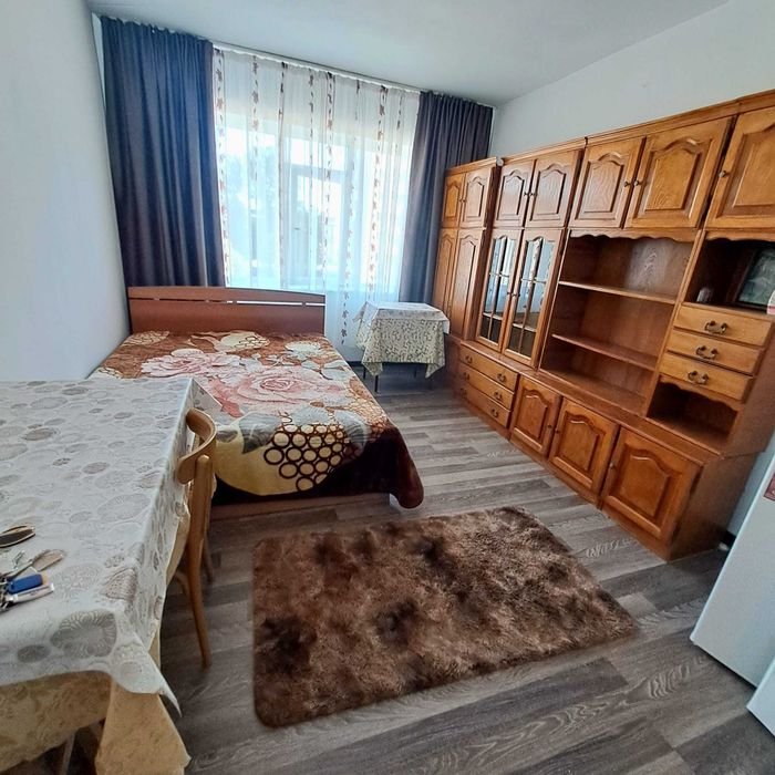 Vand camera camin, zona Crisan(camin Alro), 27000 euro, negociabil, Slatina