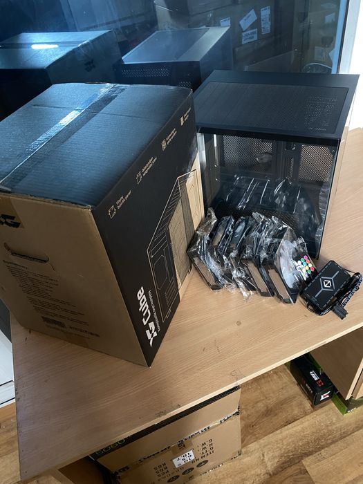 Корпус с кулерами и хабом комплект + пульт