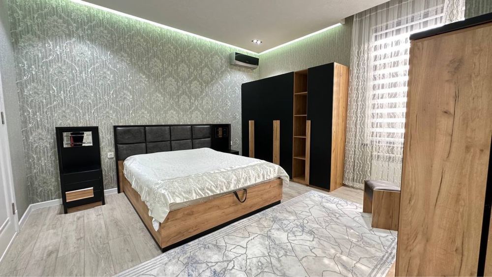 Продается Таунхаус. 3 сотки. Дустлик.