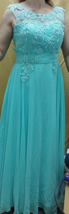 Красивое платье 44-46