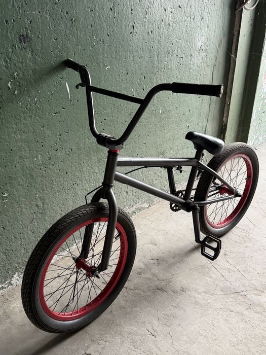 BMX Велосипед для трюков