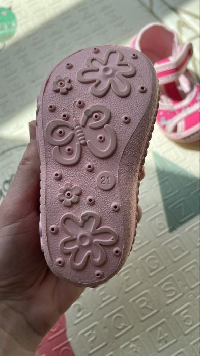 Колев пантофи 21