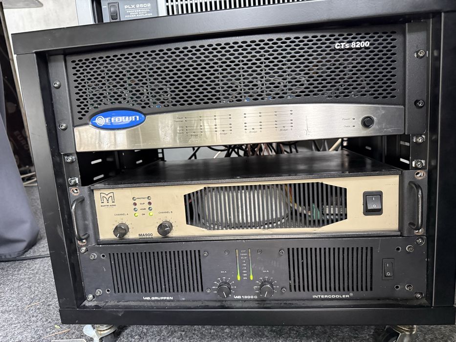 Amplificator Martin Audio ma900, fabticat de Lab Gruppen