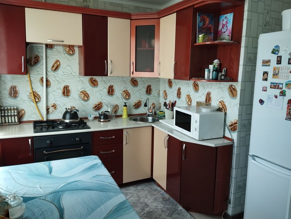 Продам кухню, в отличном состоянии