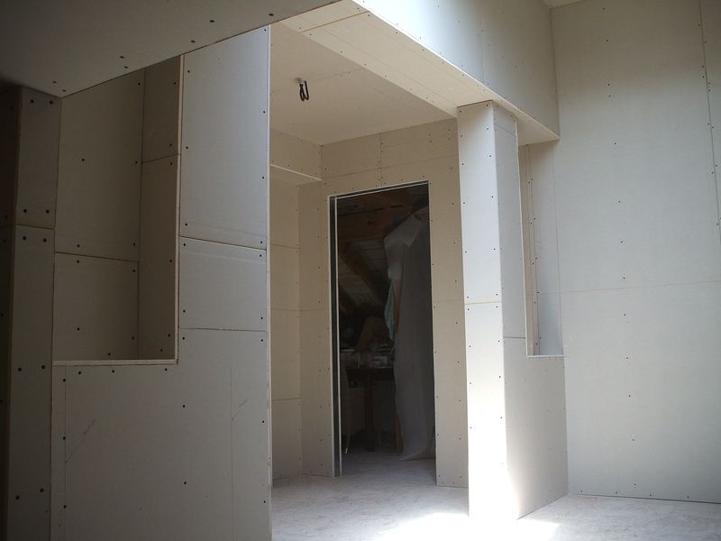 Renovări interioare și exterioare