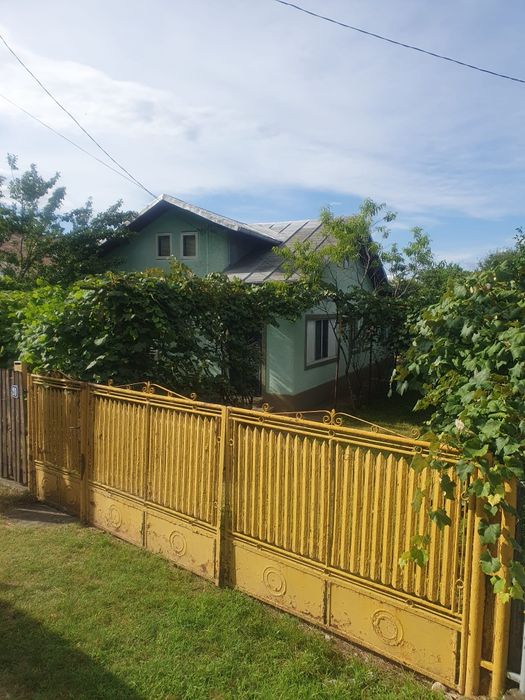 Vând casă în Băicoi