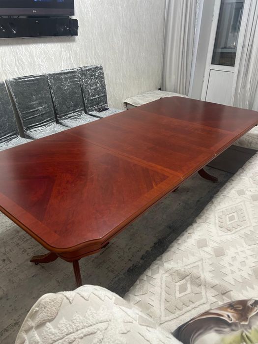 Стол деревянный