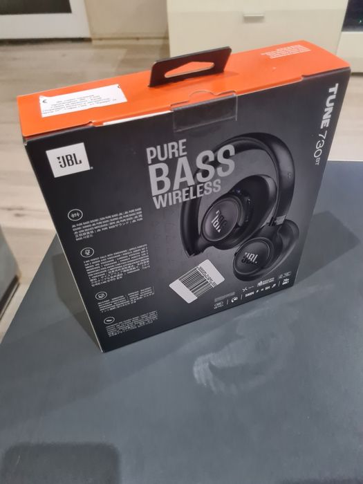 JBL TUNE 730BT Чисто Нови !!!