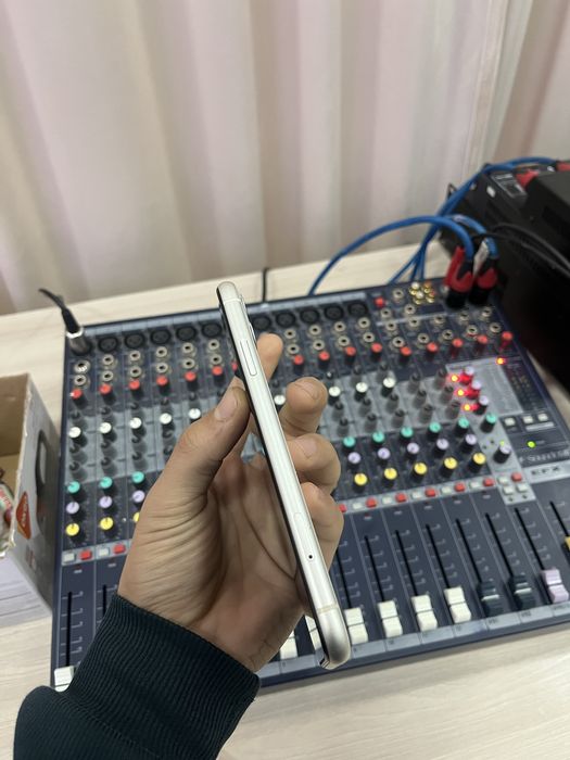 iphone 11 128 белый