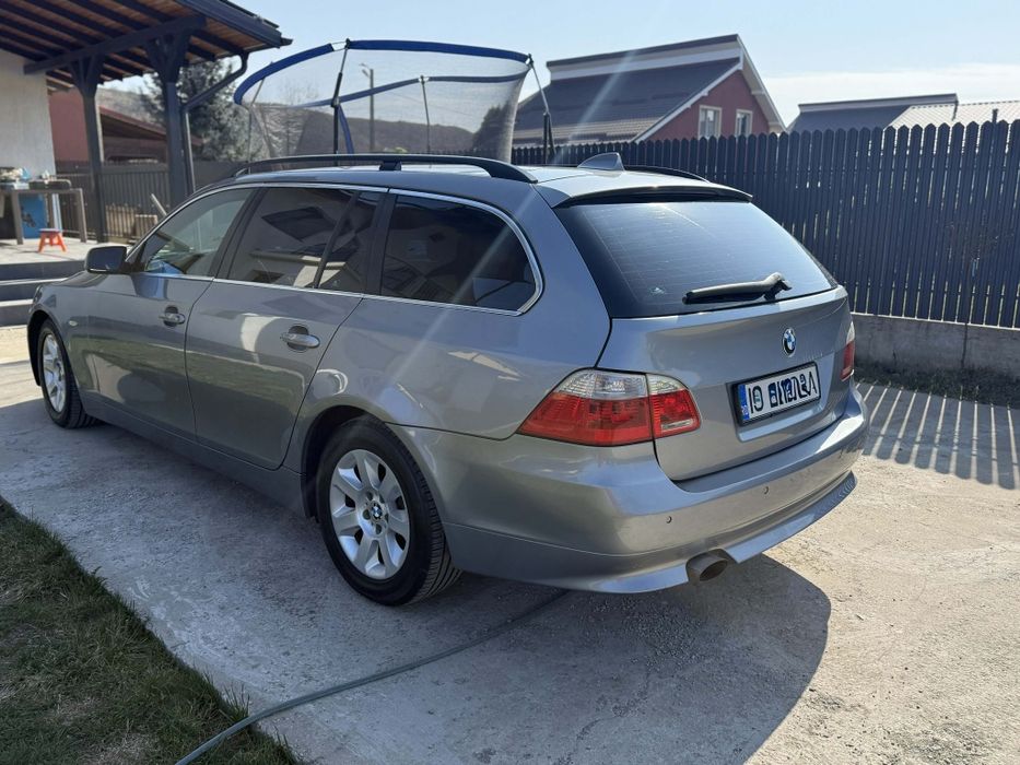 BMW 520 d, distribuție față