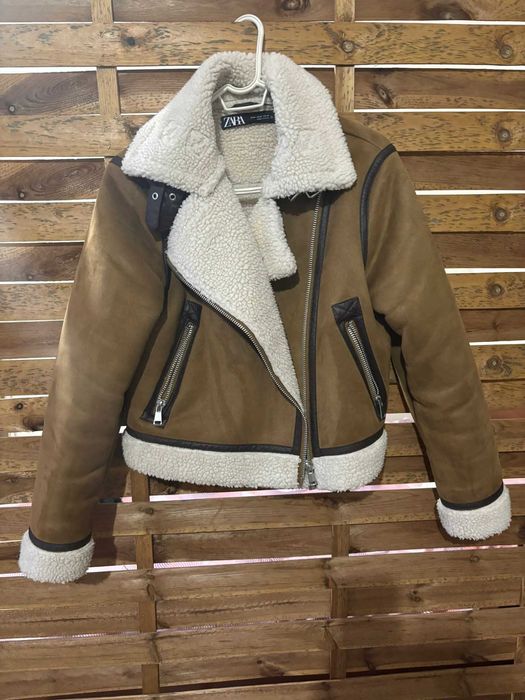 Дамско кафяво яке зара