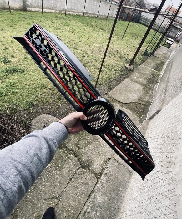 Grila centrala Golf 6 gti