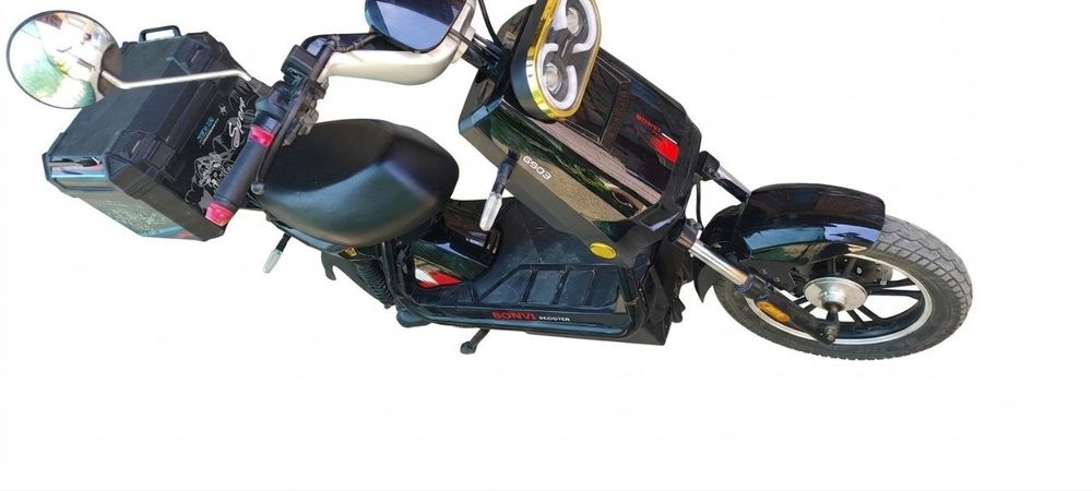 Продается электроскутер Bonvi Scooter G903 (Автомат, Парковка, Задний