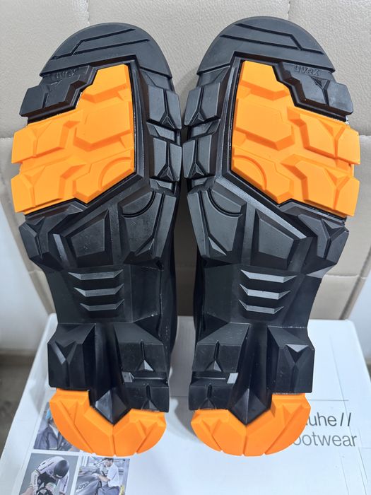 Incaltaminte de protectie UVEX 2