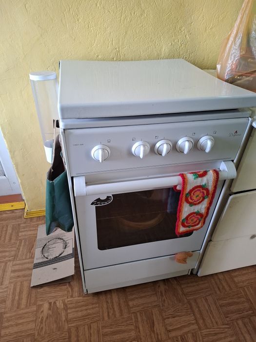 Продам плиту газовую