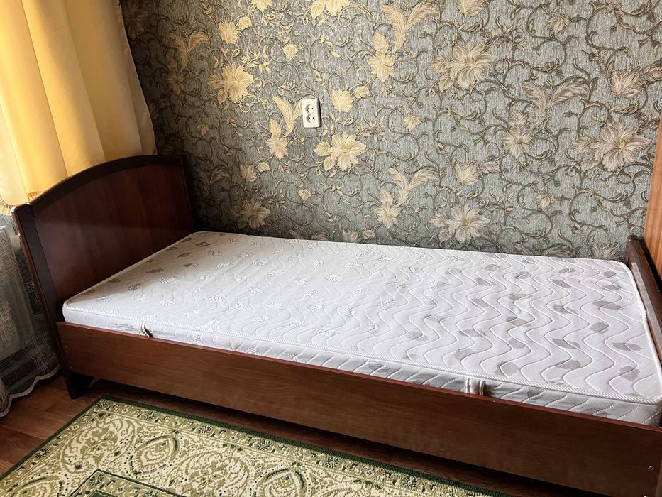 Односпальная кровать