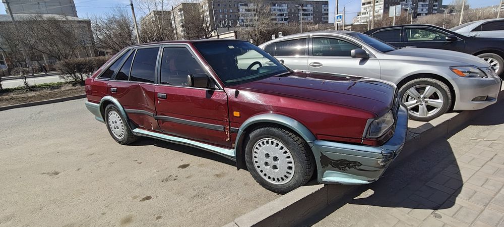 Nissan Bluebird U11 1989
