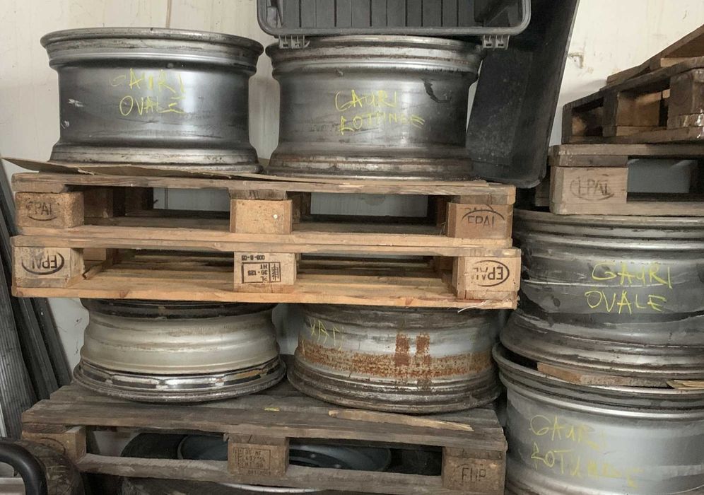 Jenti otel pt Schmitz Krone  Kogel Volvo Mercedes Daf Renault Scania