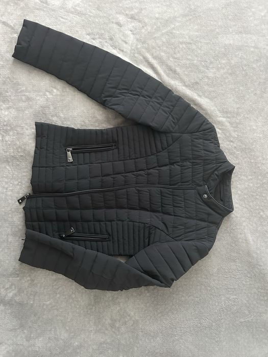 Guess преходно яке