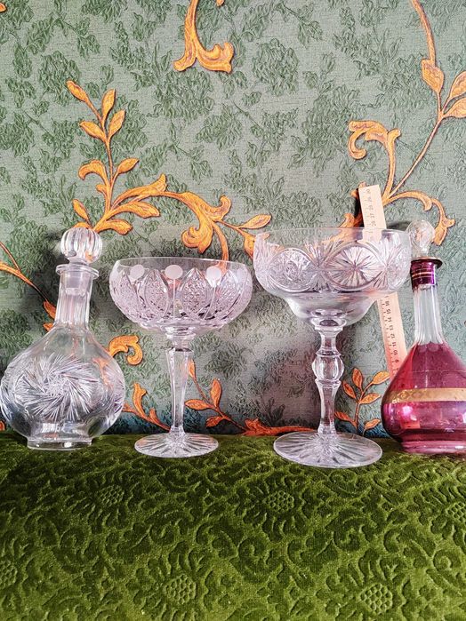 Бокалы рюмки фужеры