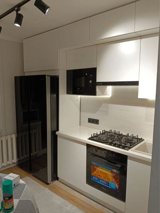 Кухни, шкафы, гардеробы, комоды, кровати и офисная мебель