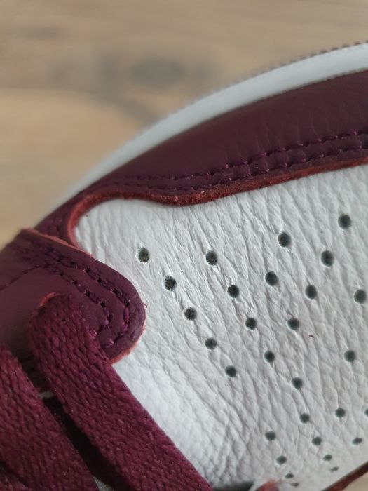 Air Jordan bordeaux