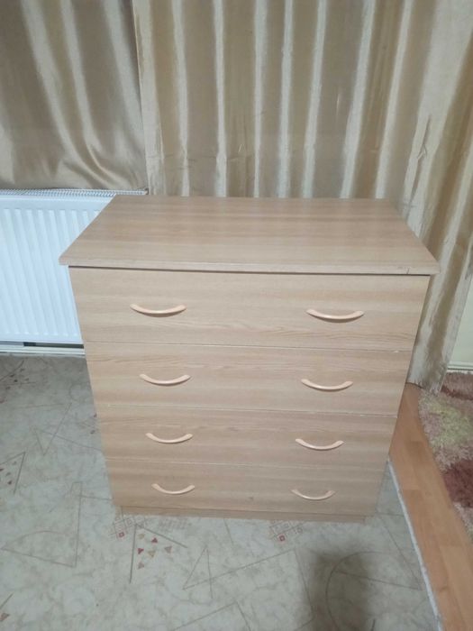 Comoda cu 4 sertare