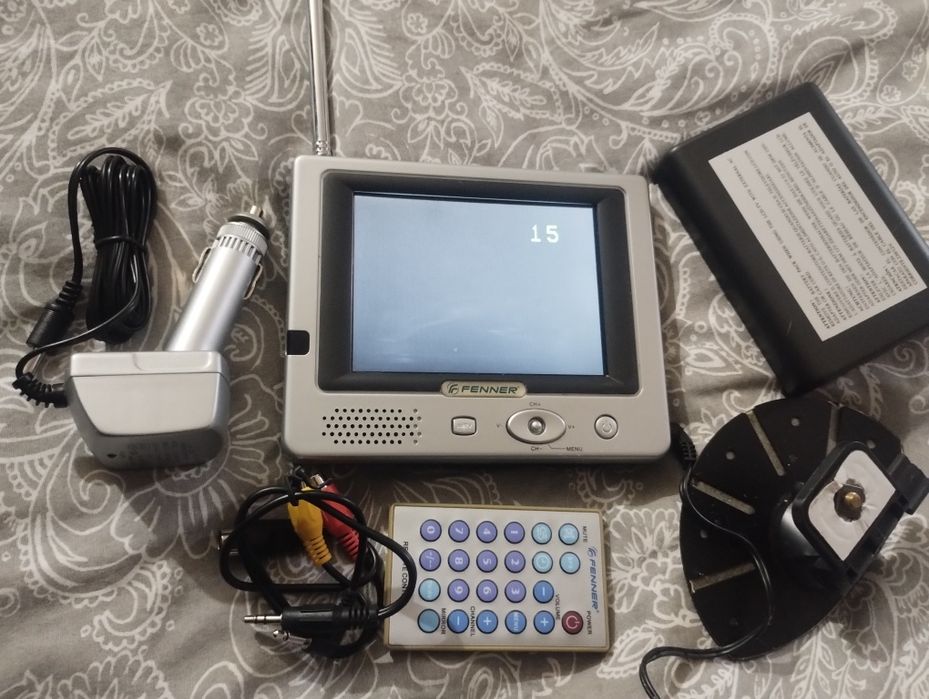 Televizor portabil Fenner complet