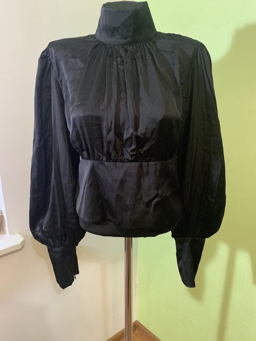 Женская одежда 2-3тыс.