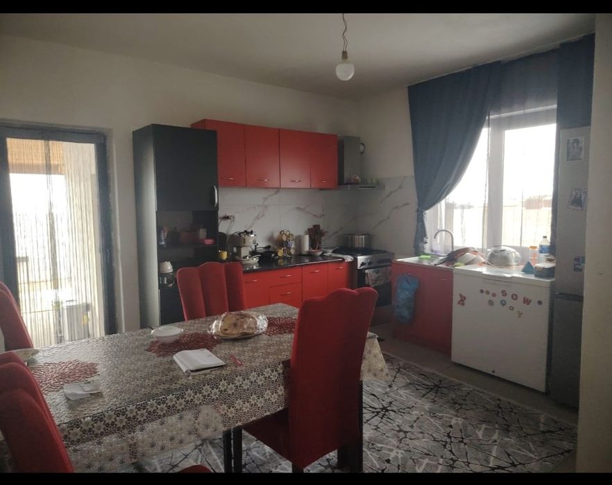 Vând casă în Joița