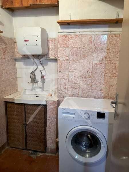 Продава се Тристаен апартамент в Пловдив, Изгрев - 90 кв.м за 1223 €/кв.м - Снимка #1