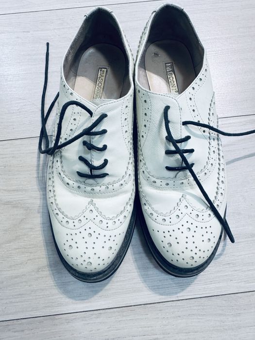 Продам женскую обувь