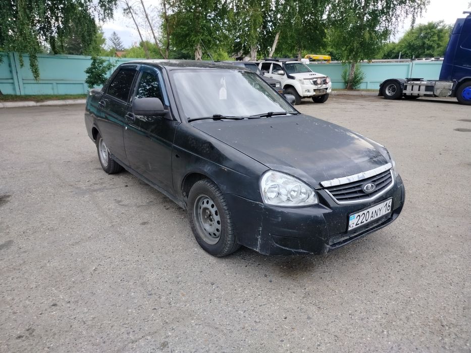 Продается приора 15 года