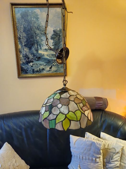 Лампиони в стил Tiffany и антични фигури