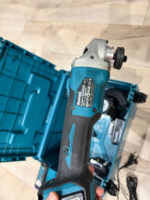 Ъглов шлайф и винтоверт Makita