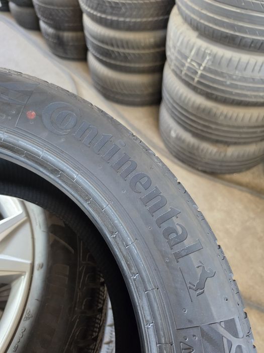 4 Броя 215/55/17 Continental 2x6,5mm 2x6,2mm 24dot