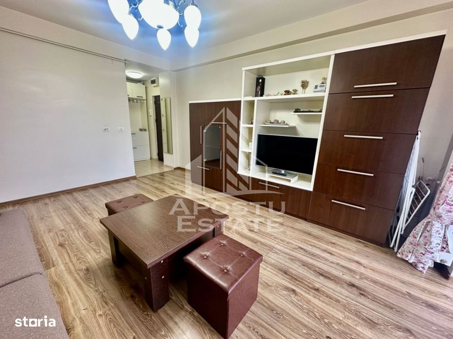 Apartament cu 2 camere, bucatarie inchisa, etaj 1, zona centrala Giroc — fotografia 3
