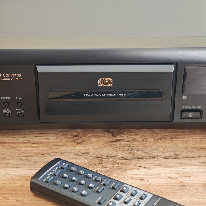 Sony CDP-XE700 High Density Linear Converter | CD Плейър | Дистанционно