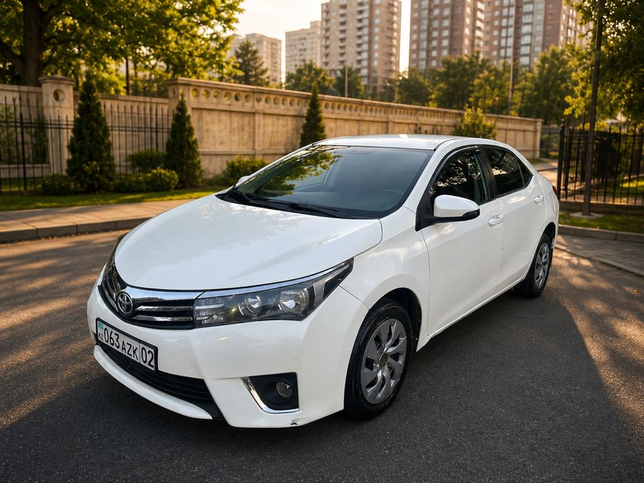 Toyota Corolla 2013 года 1.6л