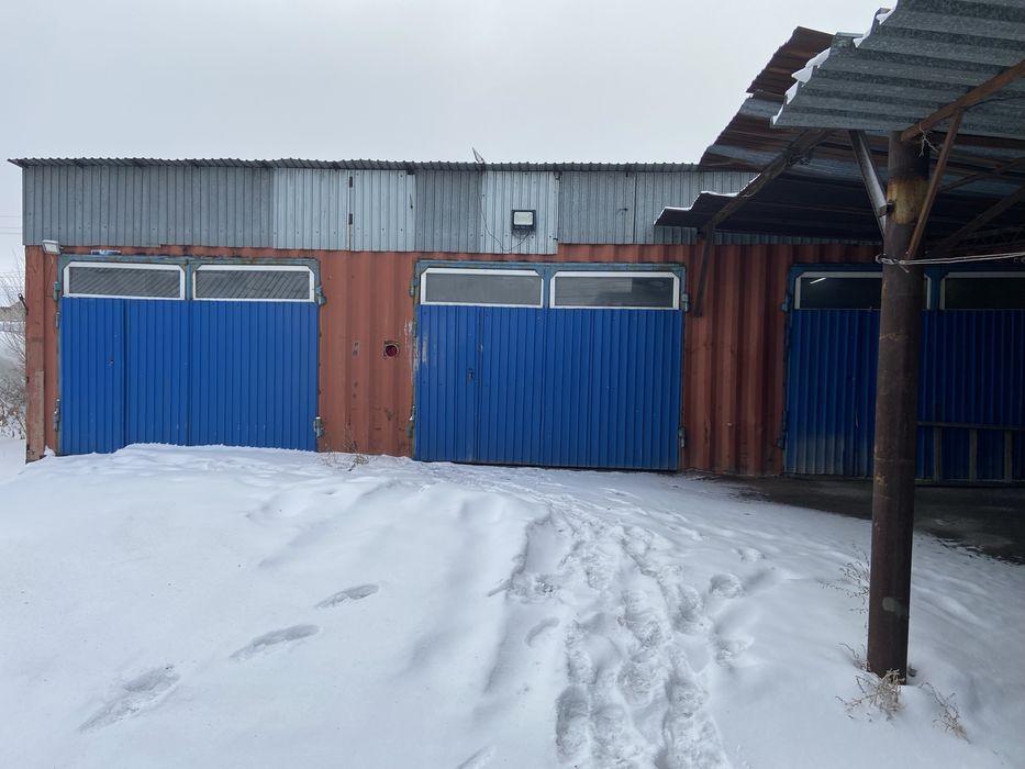 Продам дом с 3 боксами