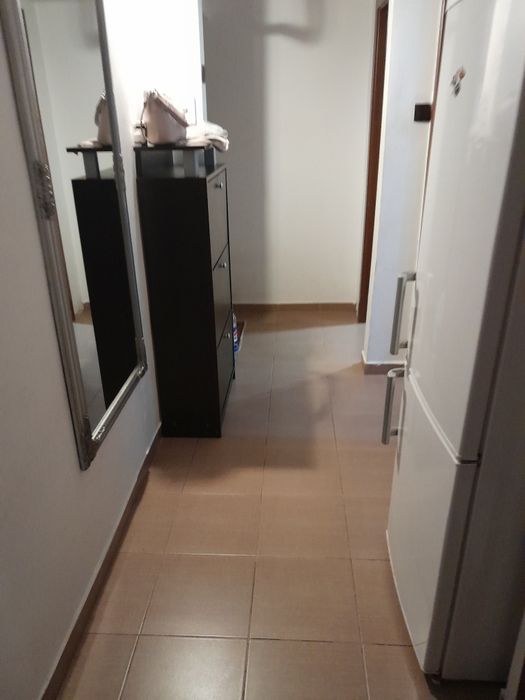 Apartament 3 camere de închiriat