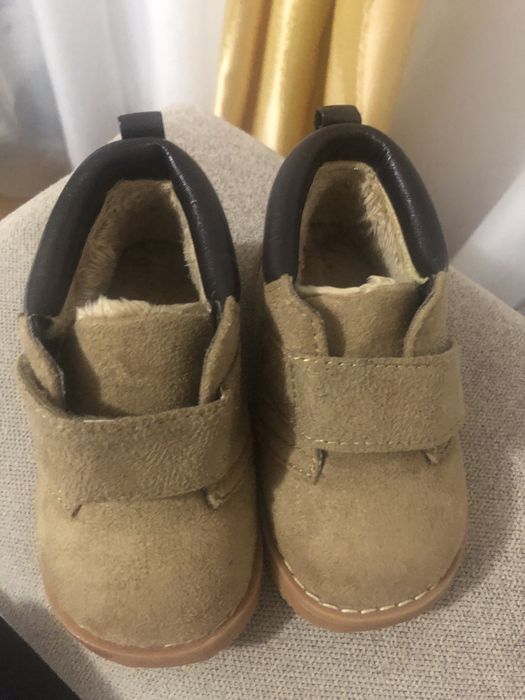 Ghete imblanite h&m, marimea 18-19