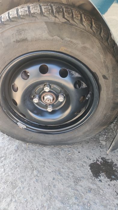 Шины с дисками б/у один сезон